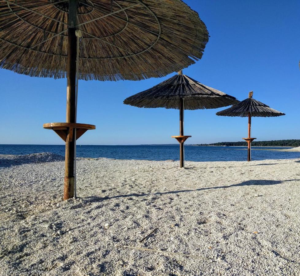Holiday Apartment Near The Beach Fažana Exterior foto